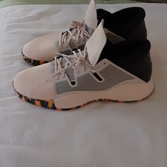 adidas Other - Adidas Bounce Sneakers